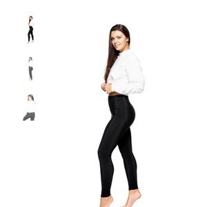 STRUT THIS Kendall Black Rib Leggings